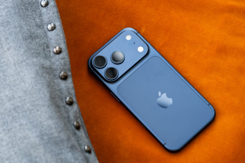 iPhone: Rekor Gelir ve AI Hamlesi
| iPhone iPhone